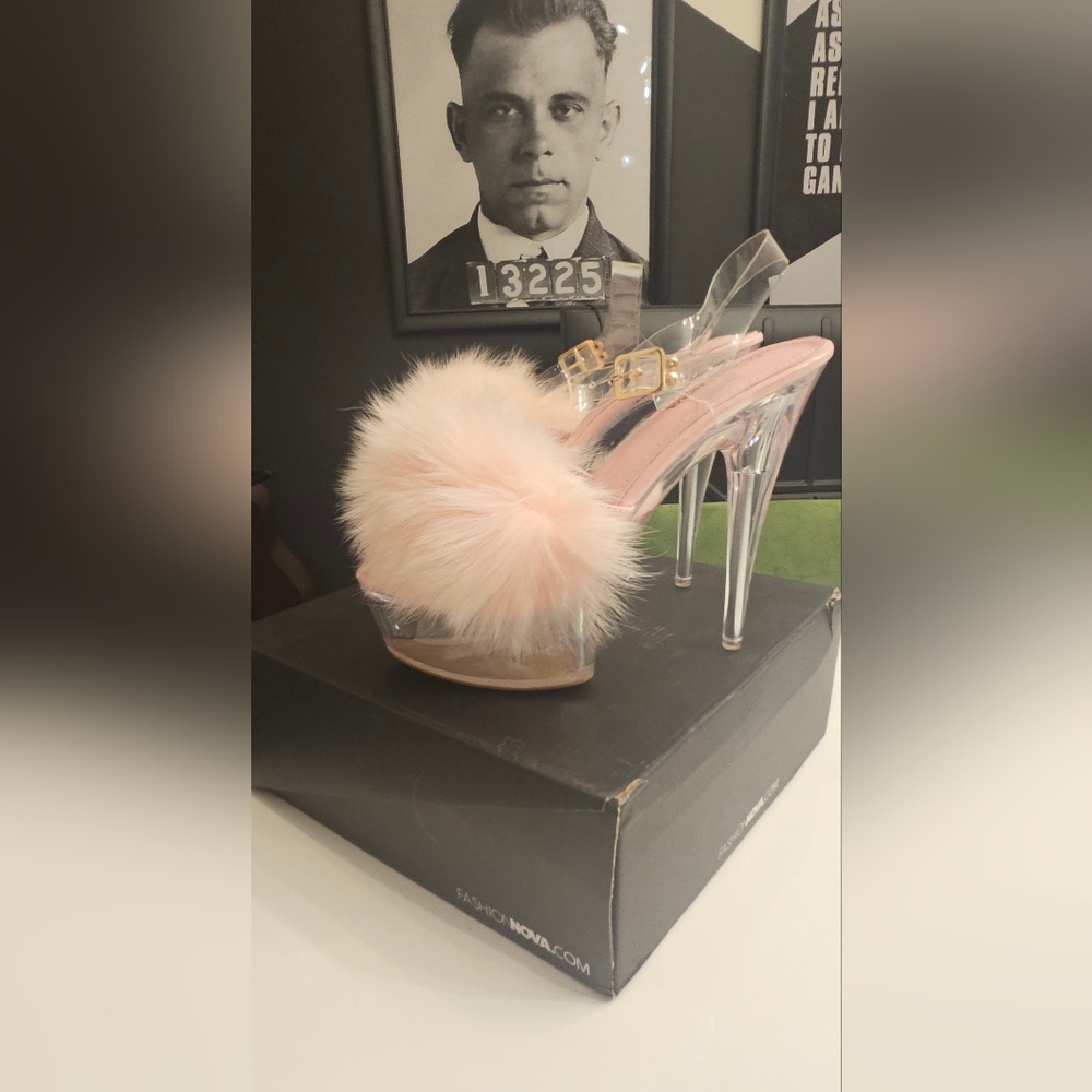 Fashion Nova Blush Fluffy Stripper/Dancer Shoes